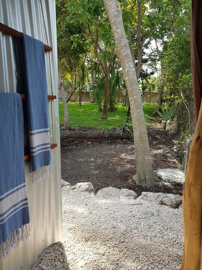 El Buho Bacalar Eco-Cabanas Hostal