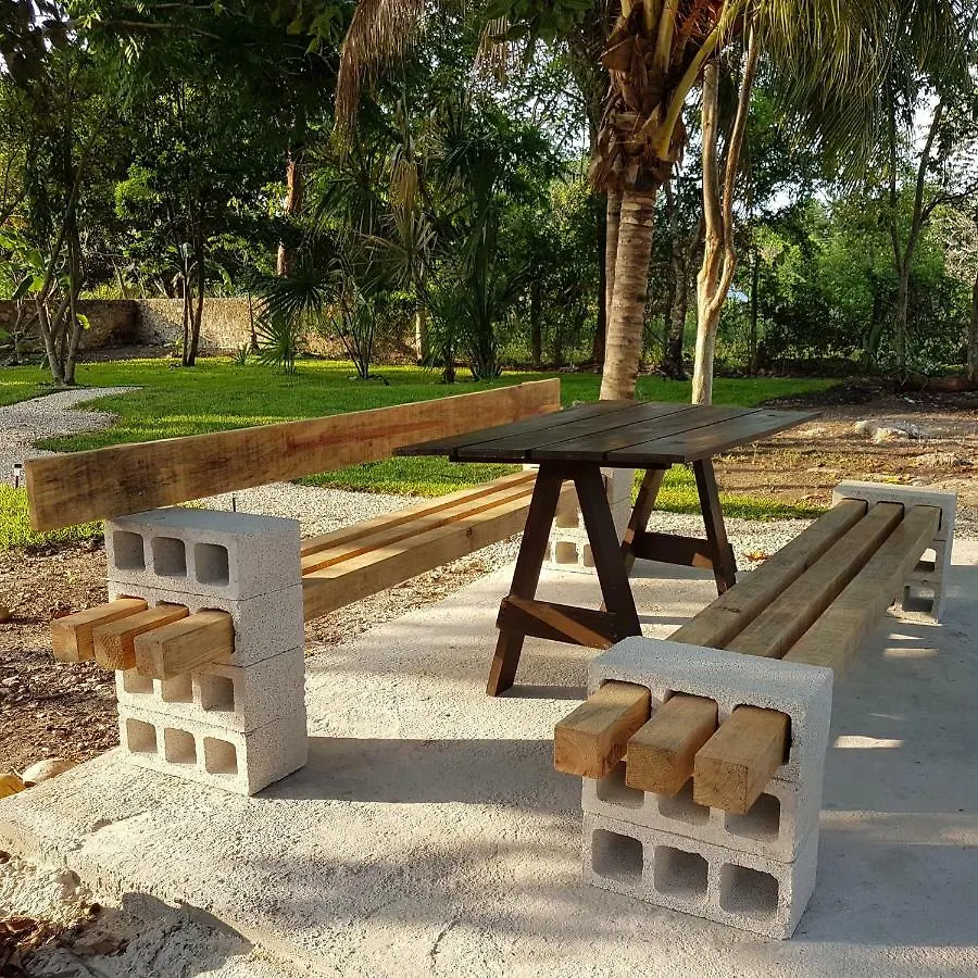El Buho Bacalar Eco-Cabanas Hostal